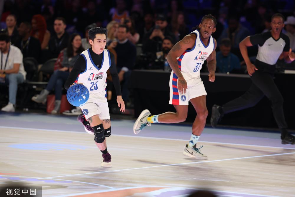 与本土球员 与本土球员