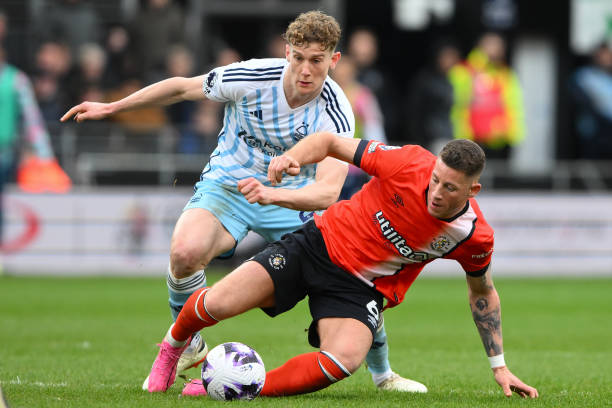 芮乃伟因一 芮乃伟因一